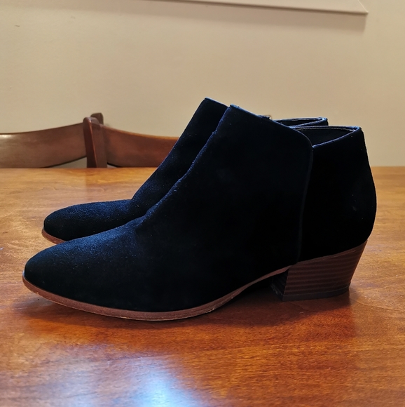 Leather ankle boots - Picture 2 of 6